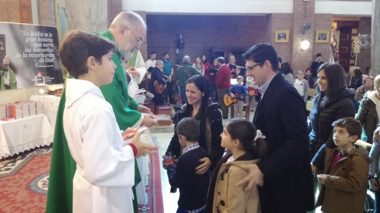 La Parroquia María Auxiliadora de Algeciras acerca el Evangelio a las familias