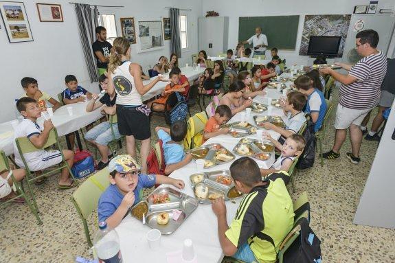 El Gurugú clausura el comedor de verano que ha atendido a más de 70 niños de Badajoz