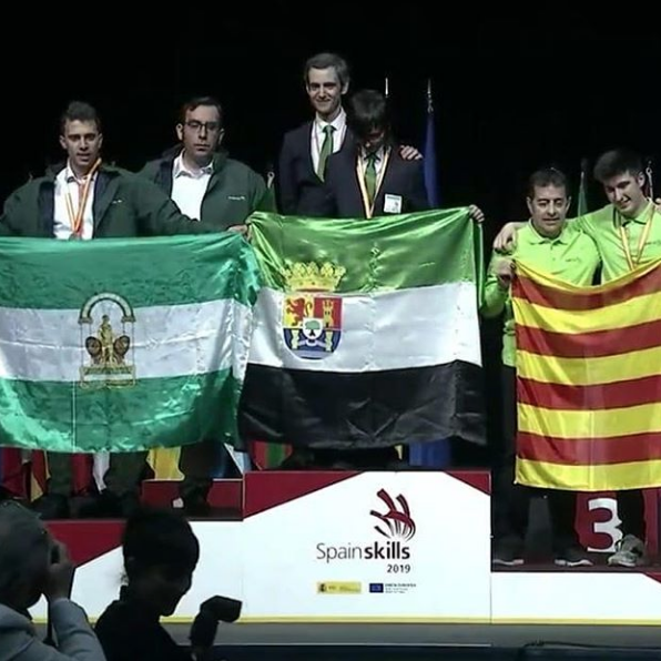 Fotonoticia: Salesianos Palma del Río medalla de plata en los Spainskills