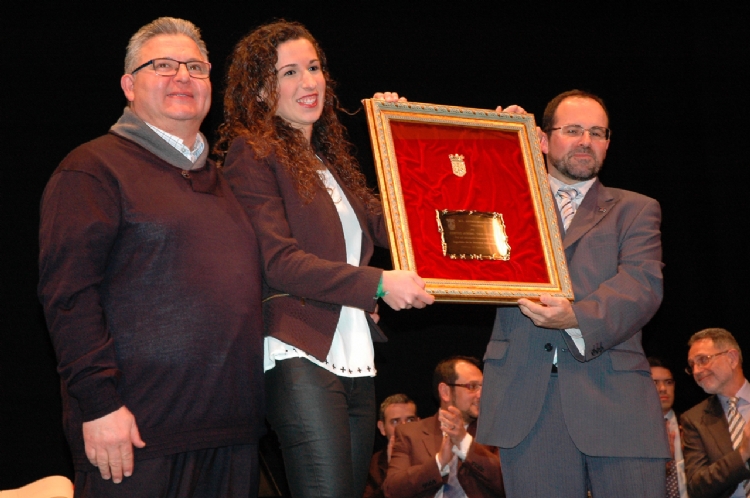 La ciudad de Villena reconoce con la Medalla de oro la trayectoria ejemplar del Centro Juvenil Salesiano Don Bosco